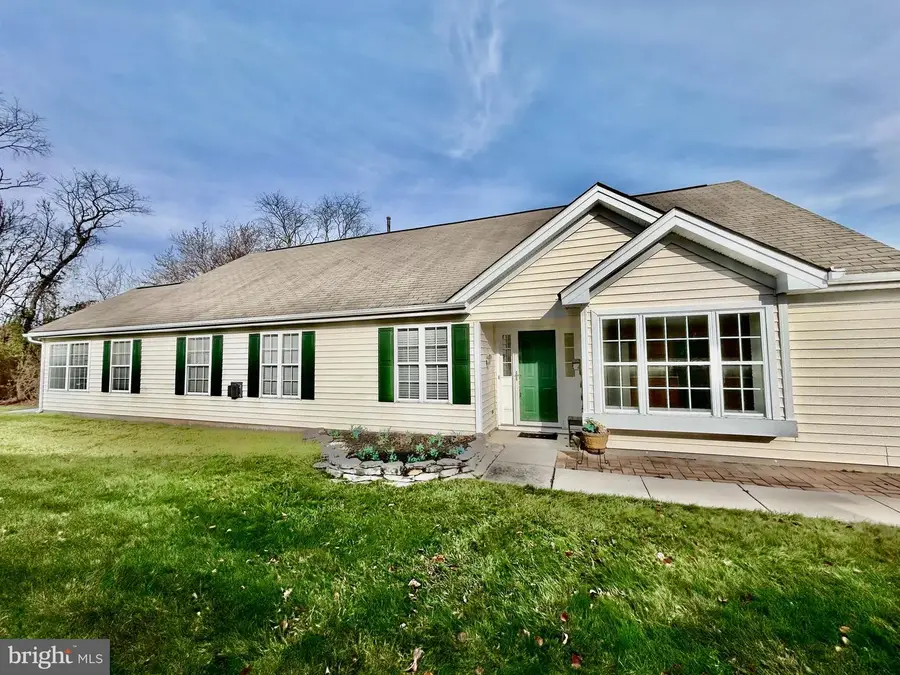 46 Maple Leaf Cir, Sewell, NJ 08080 - Image #2