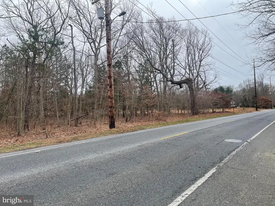 540 E Malaga Rd, Williamstown, NJ 08094 - Image #2