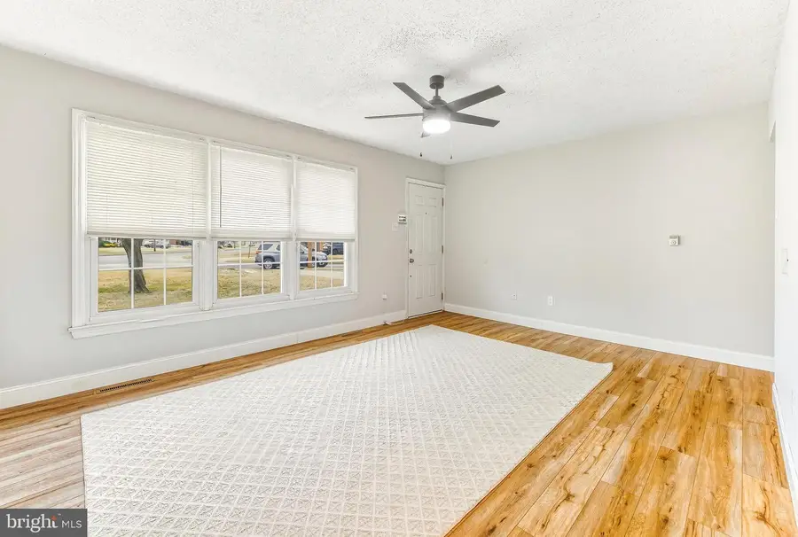 85 Holly Dr, West Deptford, NJ 08096 - Image #3