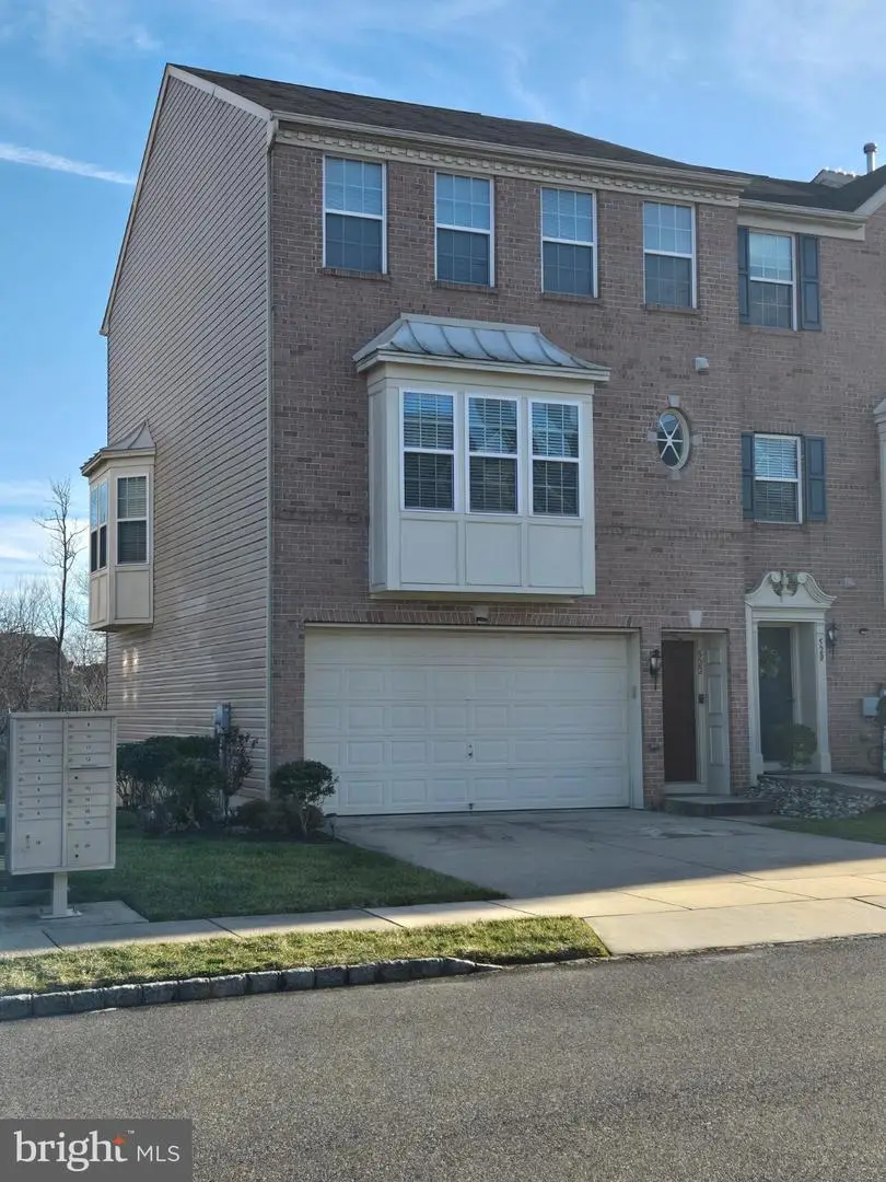 522 Boxwood Ln, Woodbury, NJ 08096 - Image #2