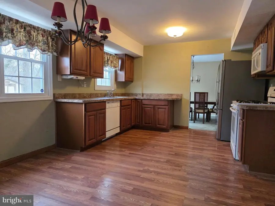 23 Mansfield Dr, Sewell, NJ 08080 - #3