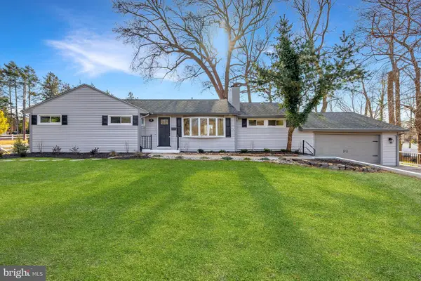 240 Elm Ave, WOODBURY HEIGHTS, NJ 08097