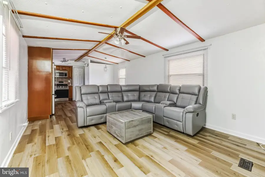 2 Marathon Dr, Mantua, NJ 08051 - Image #3