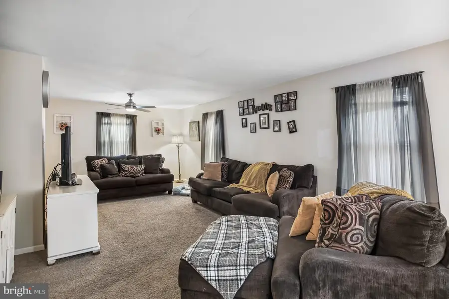 2276 Winslow Rd, Williamstown, NJ 08094 - Image #2