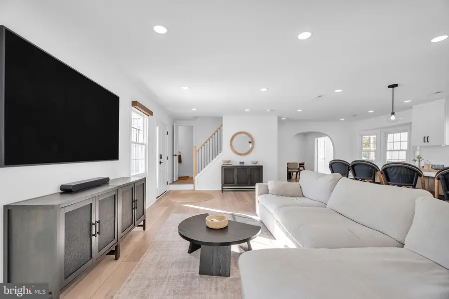 8 Grant Cir, Sewell, NJ 08080 - Image #2