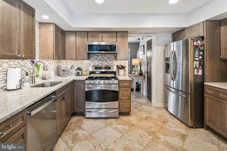 117 Robins Run W, Swedesboro, NJ 08085 - Image #2