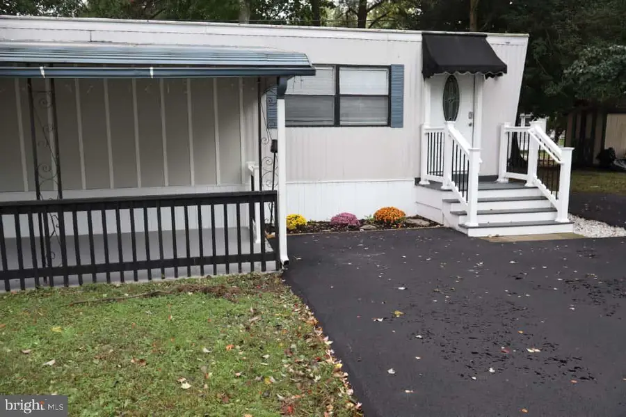 204 Kentucky Ave, Williamstown, NJ 08094 - #2