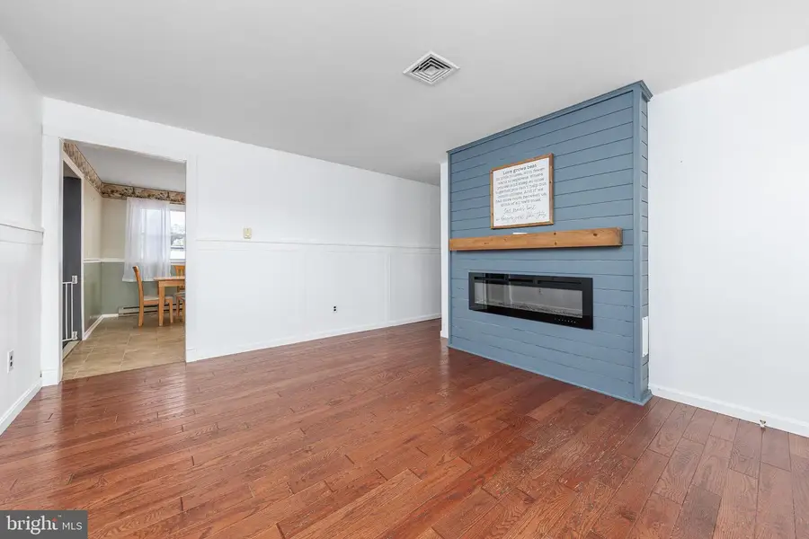 178 Essex, West Deptford, NJ 08086 - #2