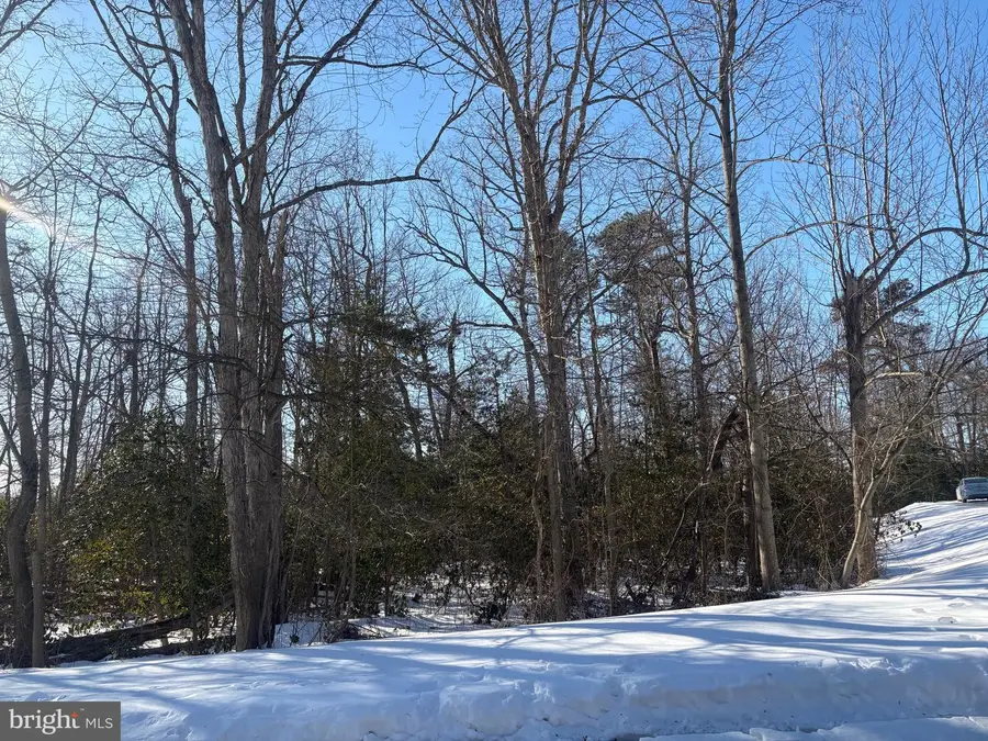 111 Hilltop Ct, Mullica Hill, NJ 08062 - #2