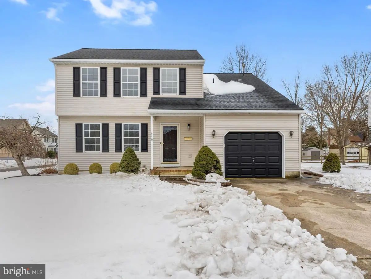 640 High St, Gibbstown, NJ 08027 - #1