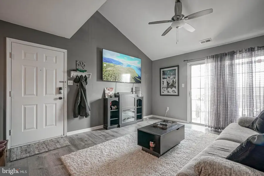 1114 Tristram Cir, Mantua, NJ 08051 - #2