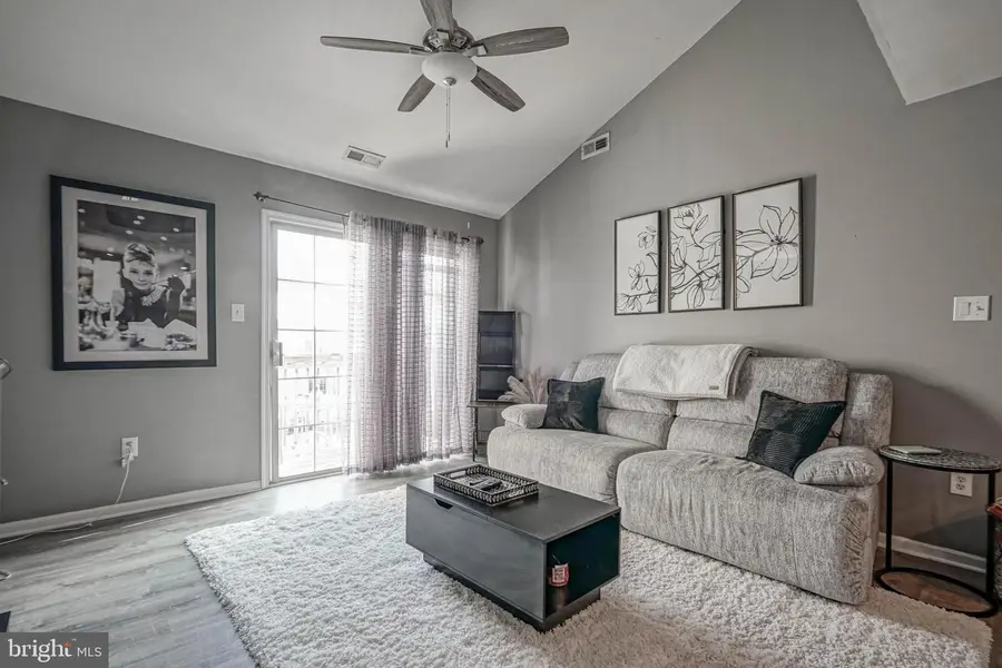 1114 Tristram Cir, Mantua, NJ 08051 - #3