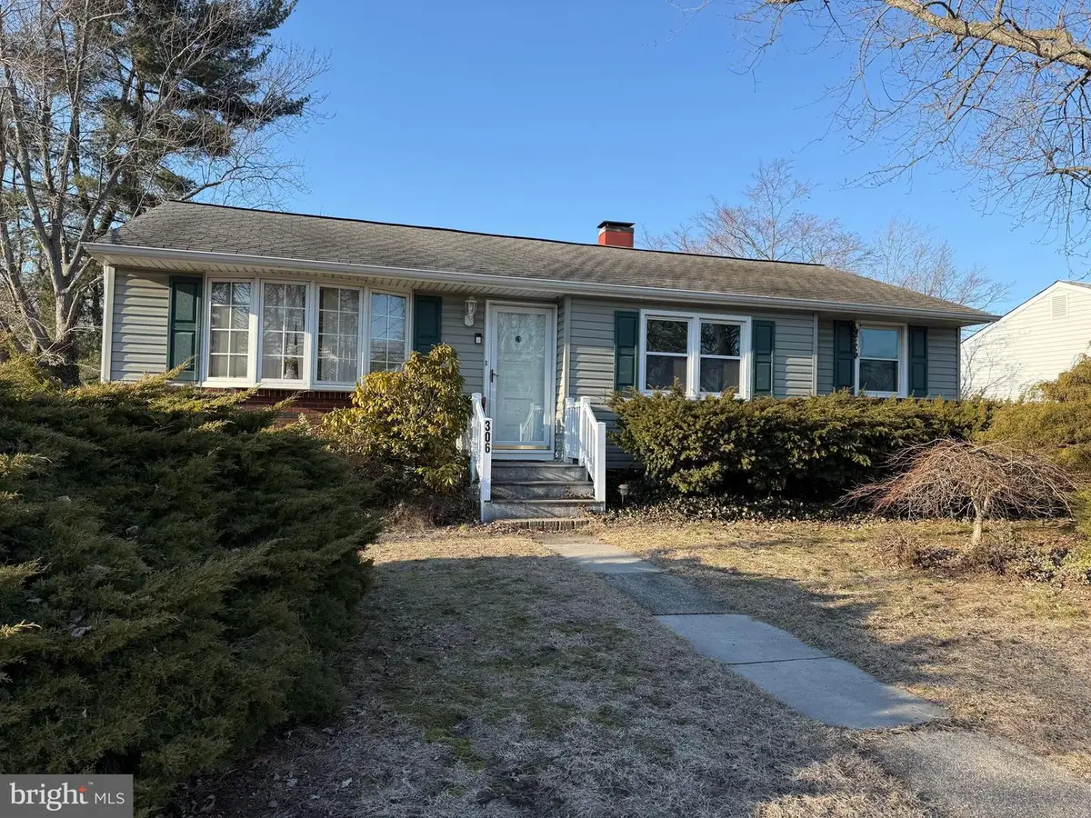 306 9th St, West Deptford, NJ 08086 - #1