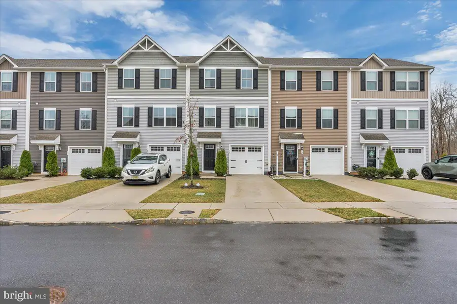 79 Burr St, Williamstown, NJ 08094 - #3