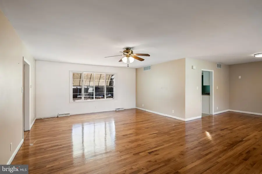 300 Hazel Ave, Westville, NJ 08093 - #3