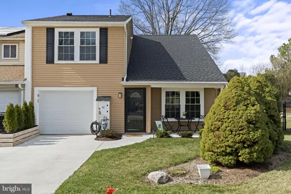 41 Fomalhaut Ave, BLACKWOOD, NJ 08012