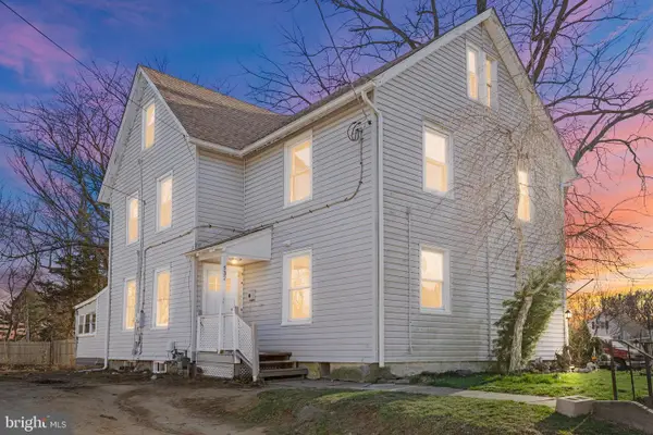 132 W Clinton St, CLAYTON, NJ 08312