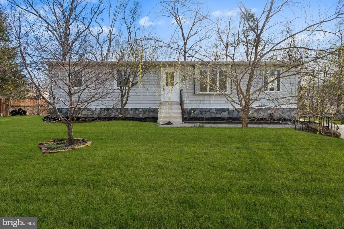 916 Willow Ln, Williamstown, NJ 08094 - #1