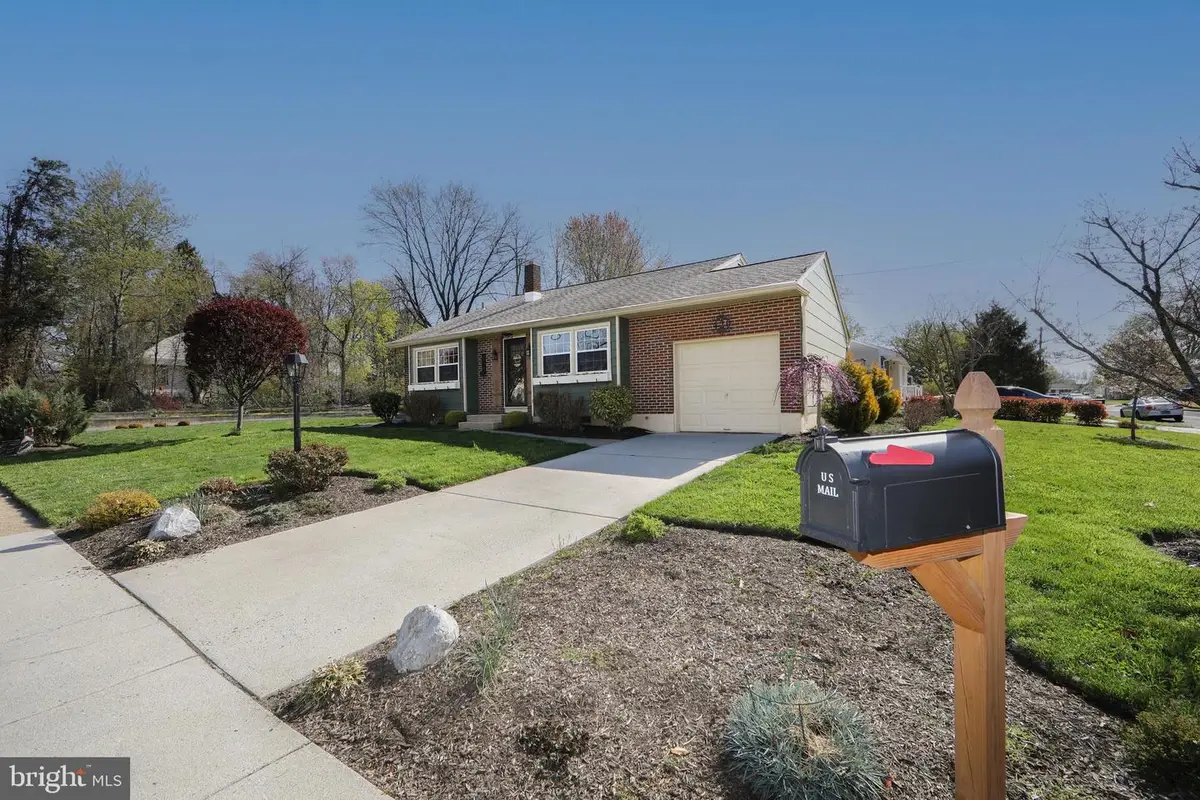 420 S Girard St, Woodbury, NJ 08096 - #1