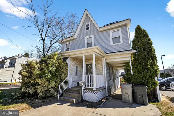 20 E Buck St, PAULSBORO, NJ 08066