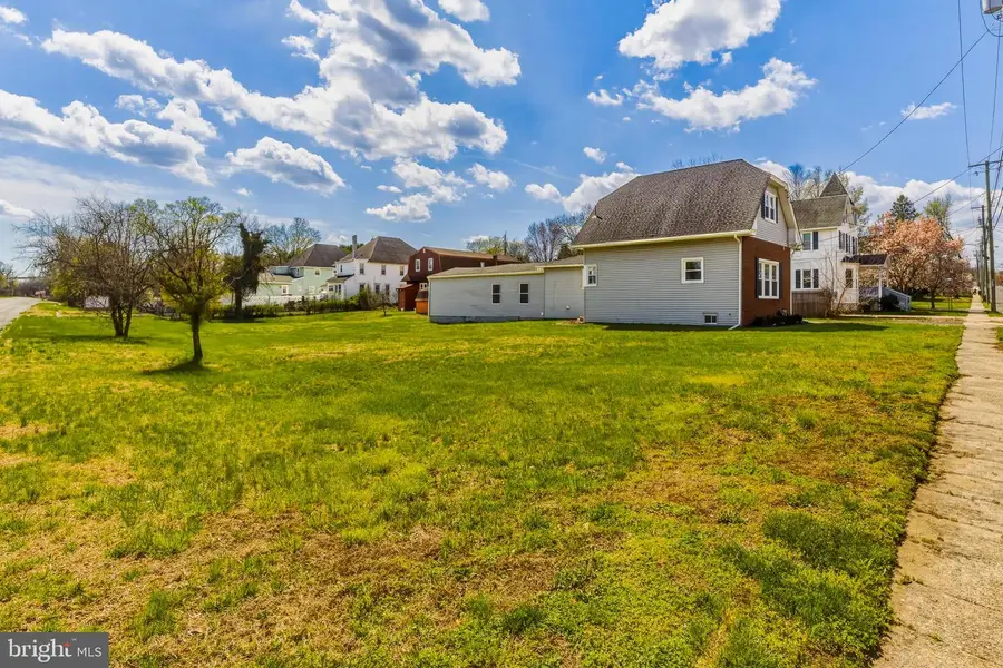 110 Washington Ave, Williamstown, NJ 08094 - #2