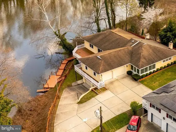 227 Meadow Ln, WOODBURY, NJ 08096