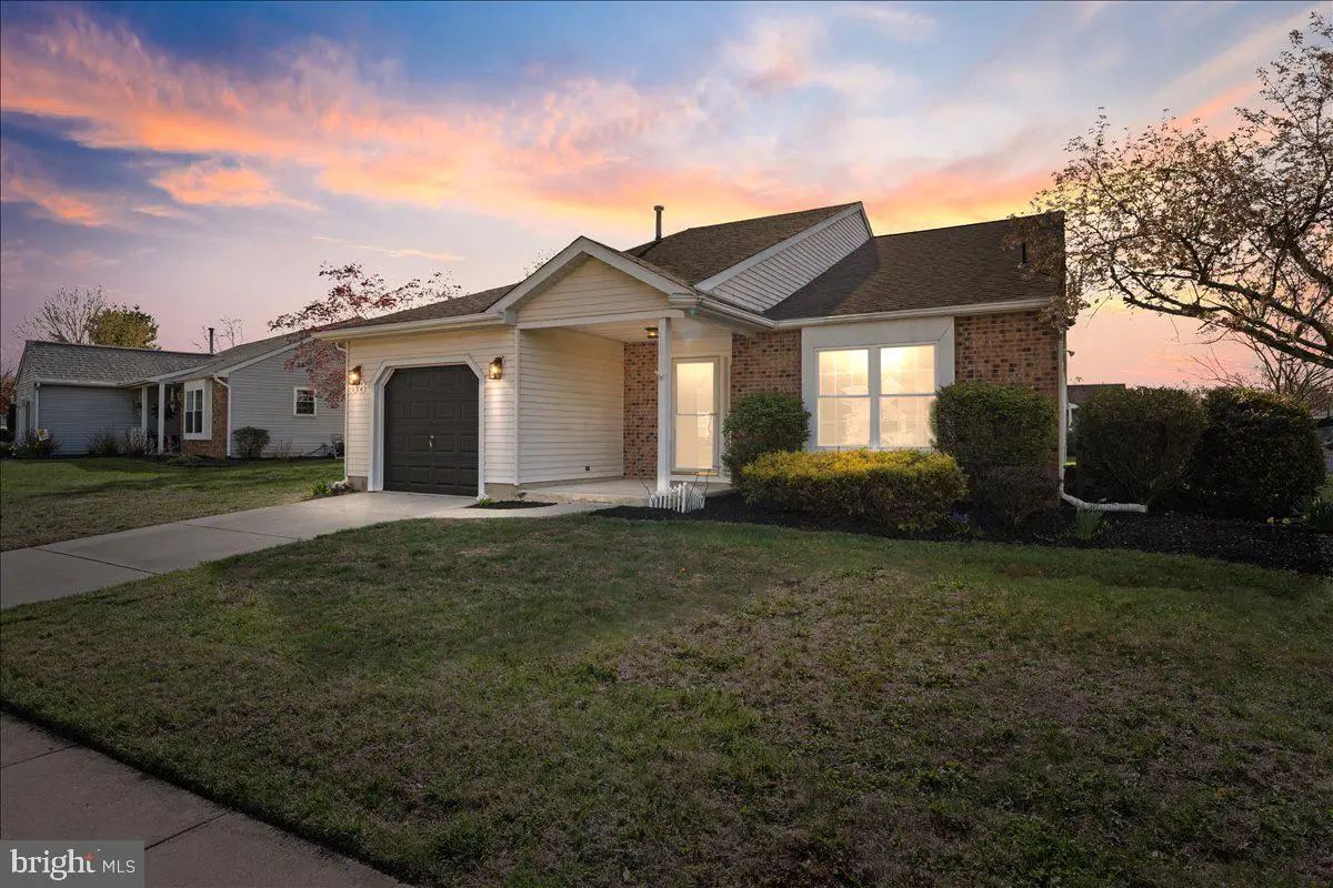 38 Pinecrest Dr, Woodbury, NJ 08096 - #1