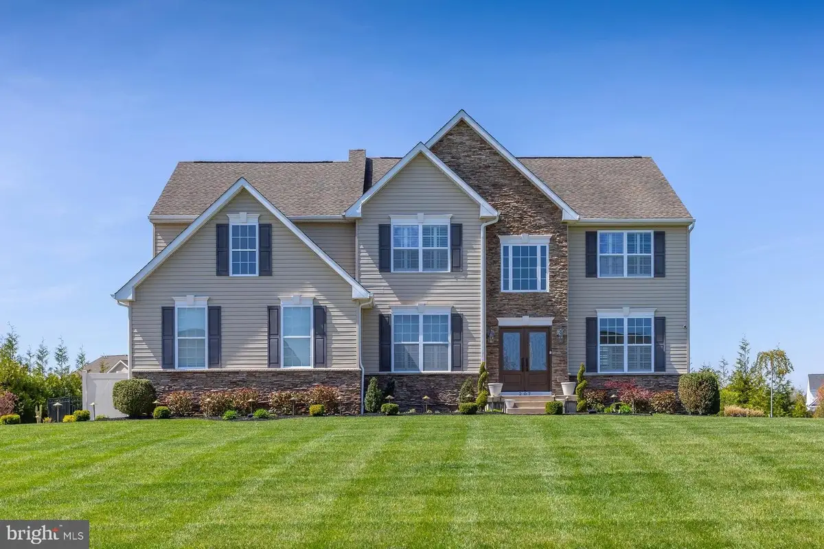207 Maria Elena Dr, Mullica Hill, NJ 08062 - #1