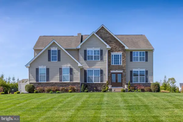 207 Maria Elena Dr, MULLICA HILL, NJ 08062