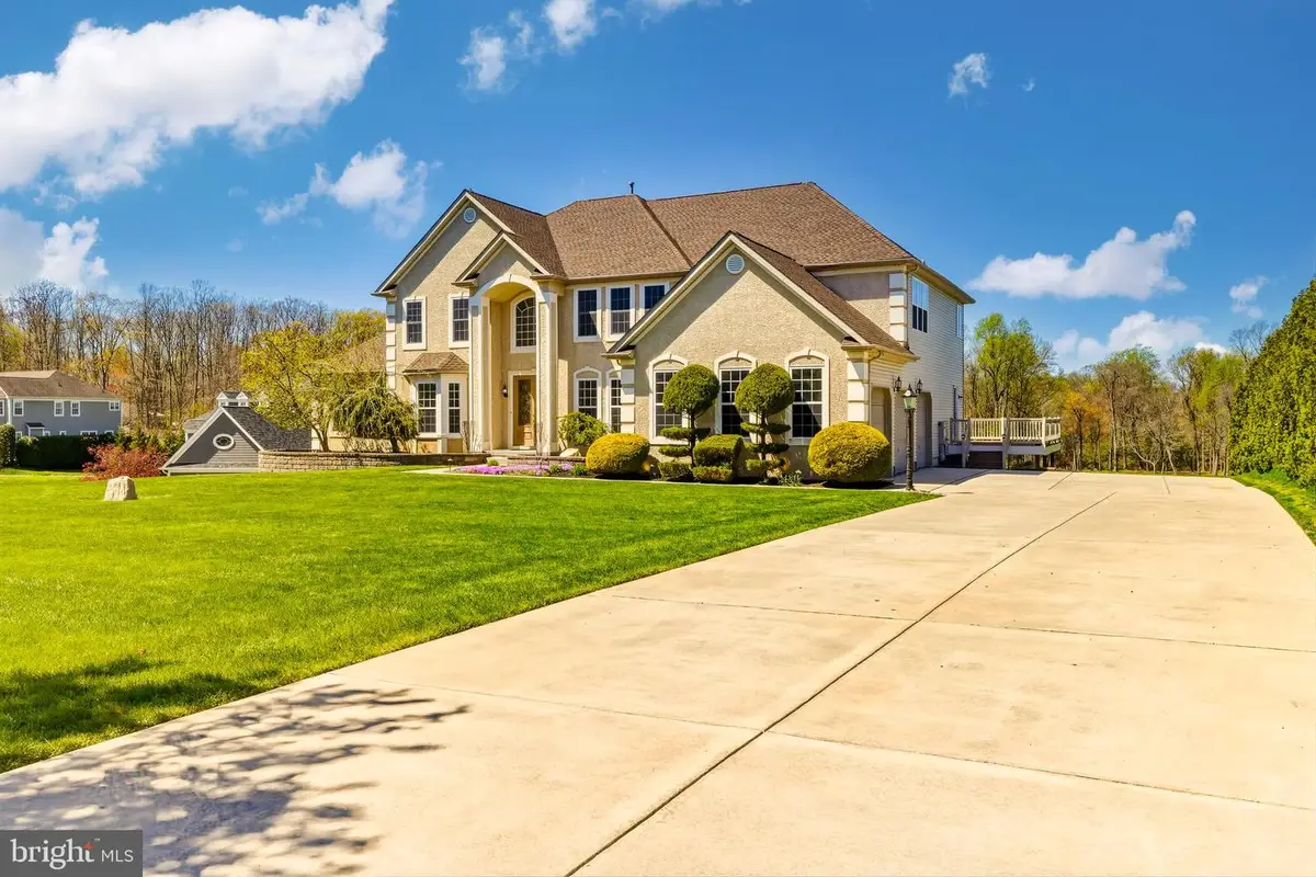 215 Sherwin Rd, Mullica Hill, NJ 08062 - #1