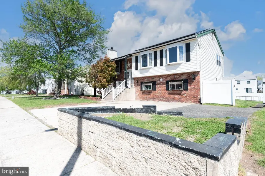 408 Jennifer Ln, Williamstown, NJ 08094 - #3