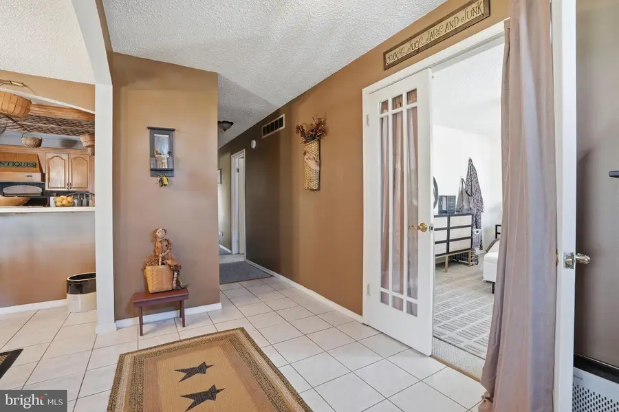 118 W Clinton St, Clayton, NJ 08312 - #3