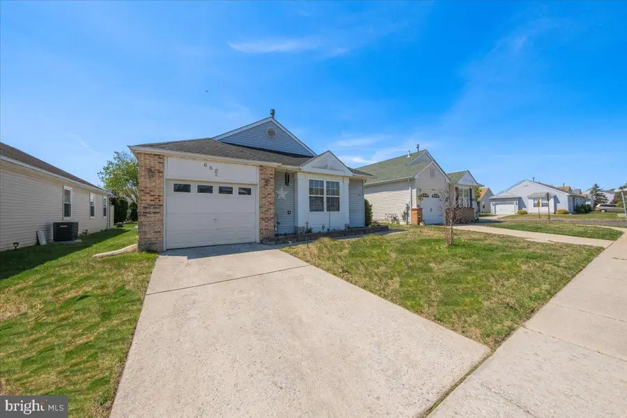 662 Barbados Dr, Williamstown, NJ 08094 - #2