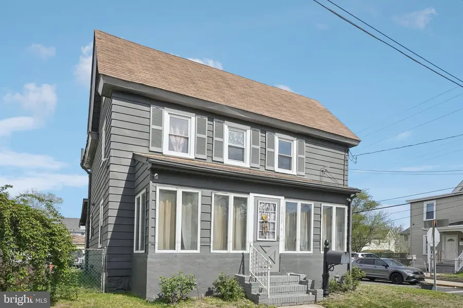 1013 N Chestnut St, Paulsboro, NJ 08066 - #2