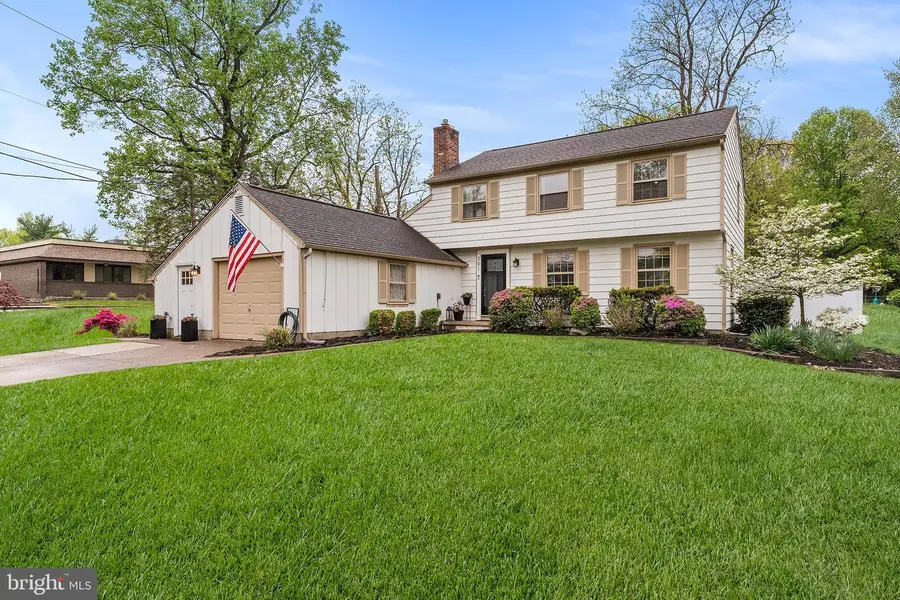 301 Westwood Dr, West Deptford, NJ 08096 - #2