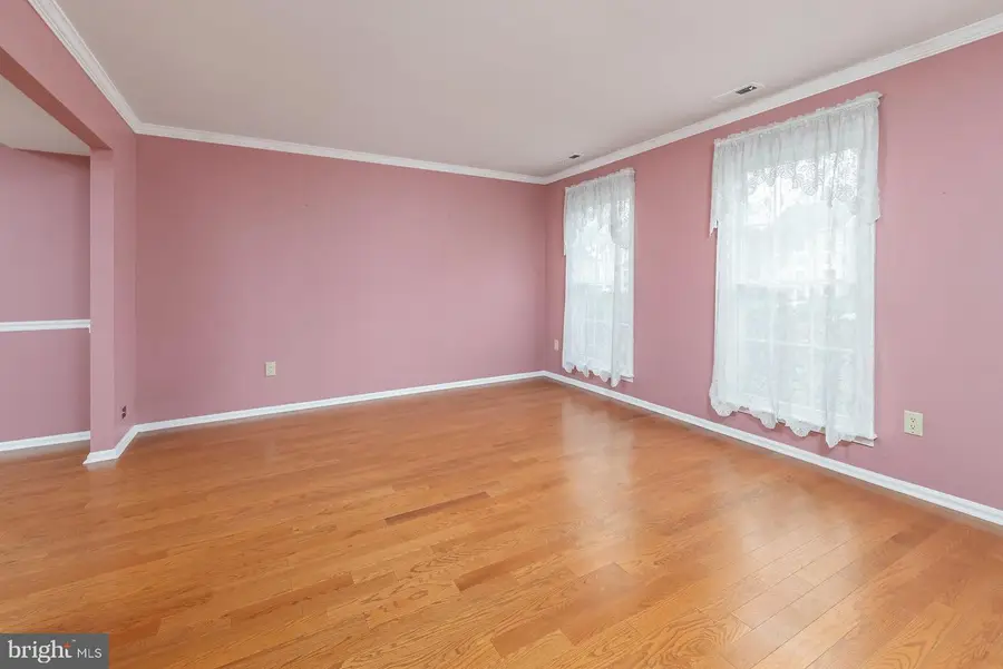 27 Trapper Rd, Sewell, NJ 08080 - #3