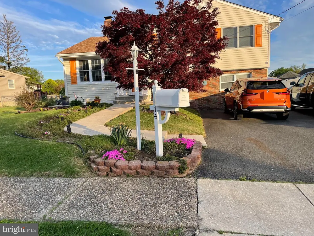 14 Reeves Rd, West Deptford, NJ 08096 - #1