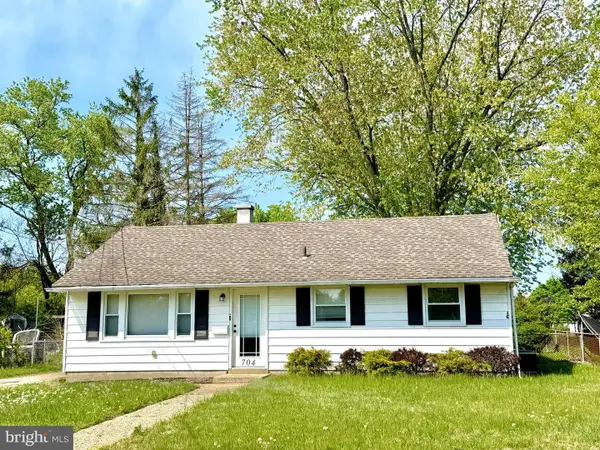 704 N Main St, CLAYTON, NJ 08312