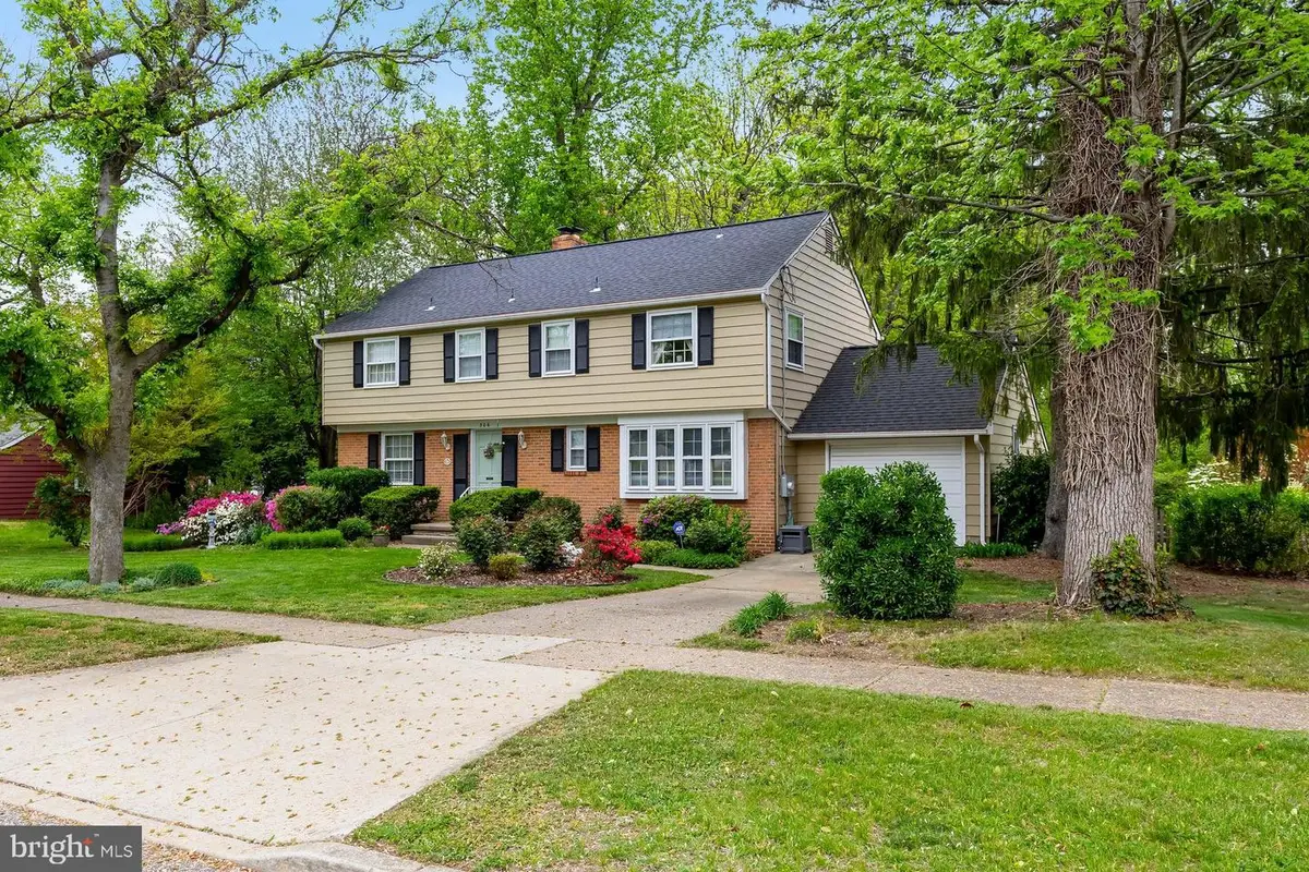 306 Westwood Dr, West Deptford, NJ 08096 - #1