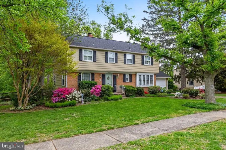 306 Westwood Dr, West Deptford, NJ 08096 - #3