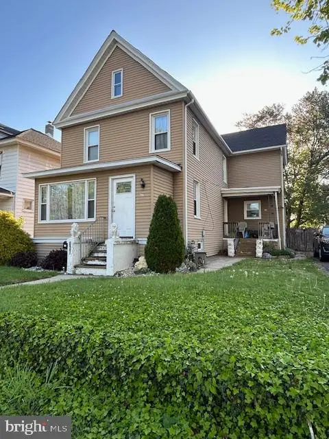 637 Greenwich Ave, Paulsboro, NJ 08066 - #1
