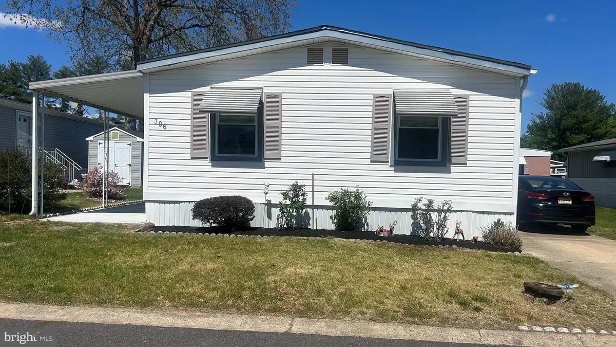 306 Dale Ln, Williamstown, NJ 08094 - #1