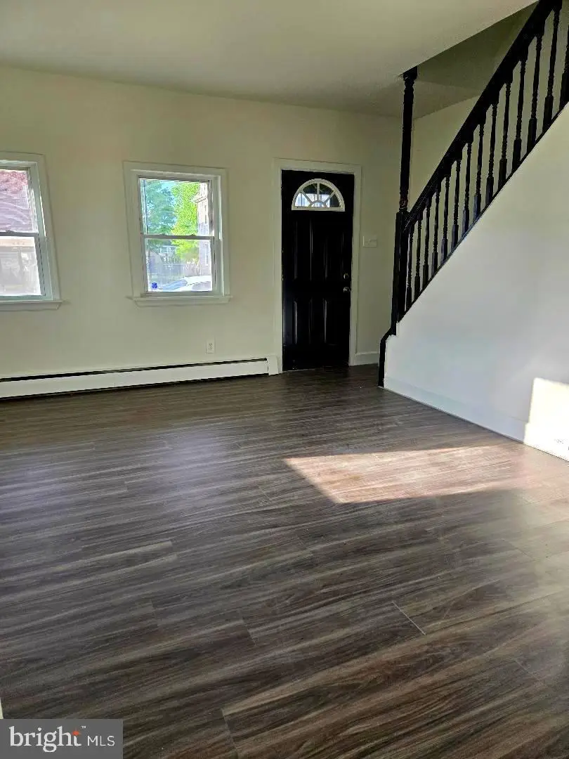 452 W Broad St, Gibbstown, NJ 08027 - #3