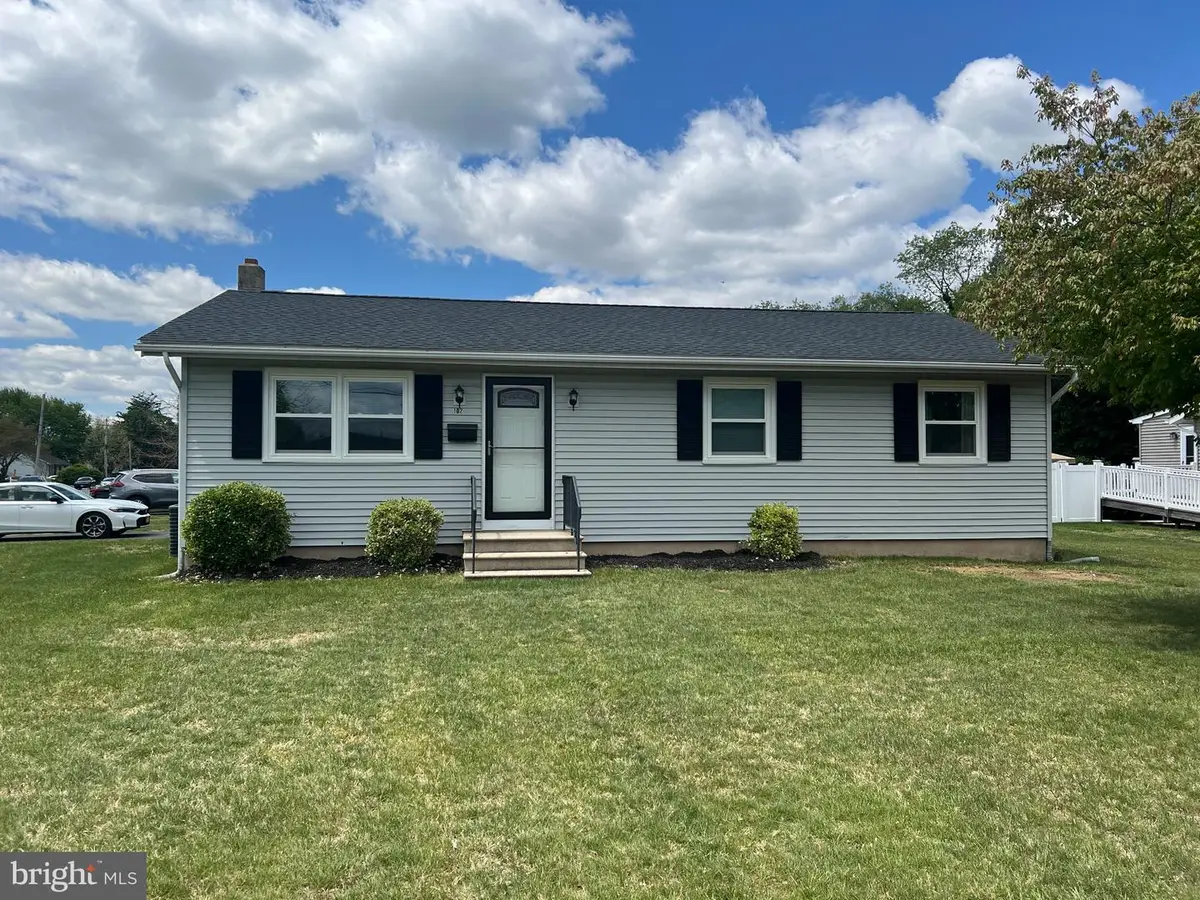 102 Turner St, Clayton, NJ 08312 - #1