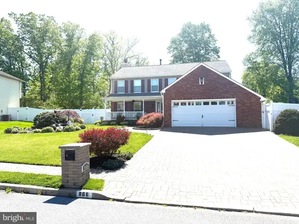 866 Hunters Dr, WOODBURY, NJ 08096