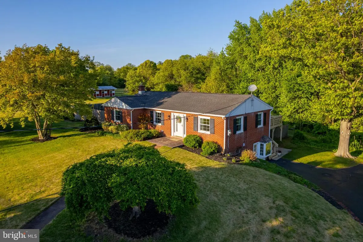 65 Paulsboro Rd, Swedesboro, NJ 08085 - #1