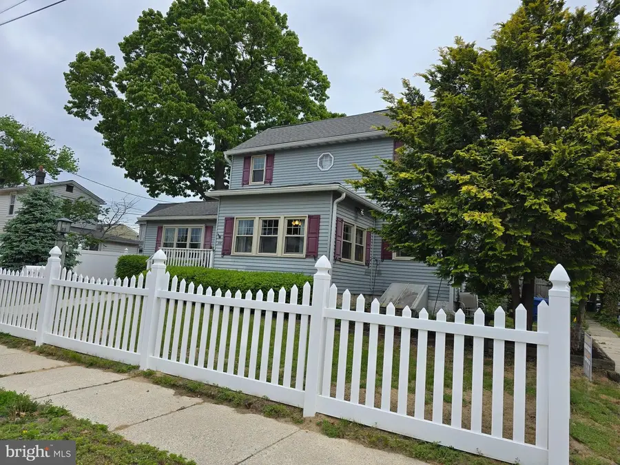 200 N Oak Ave, National Park, NJ 08063 - #2