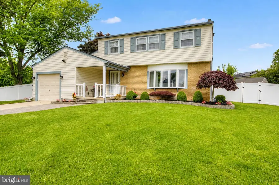 12 Castor Ct, Blackwood, NJ 08012 - #2
