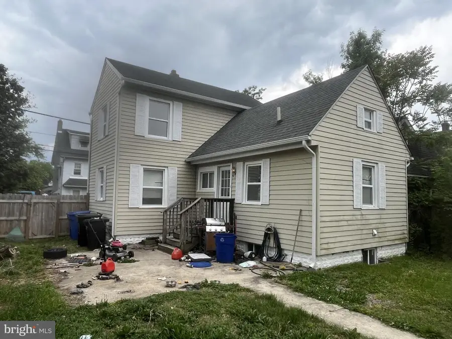 42 W Centre St, Woodbury, NJ 08096 - #3
