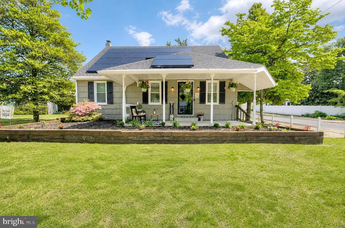 421 New Jersey Ave, National Park, NJ 08063 - #1